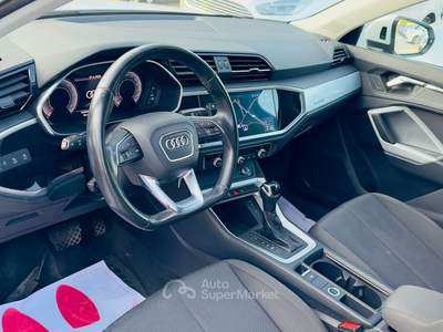 Audi Q3 S tronic line edition Bianco usata Massarosa