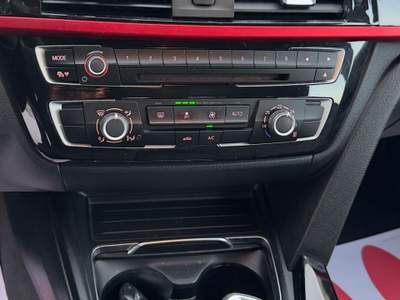 BMW Serie 3 318d 318 318d Touring Business Advantage aut. Argento usata Massarosa