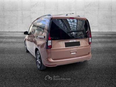 Volkswagen Caddy 2.0 TDI 122 CV DSG Style Bronzo usata Pieve di Cento