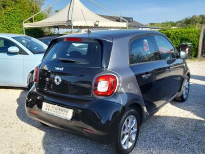 Smart ForFour 70 1.0 Passion Nero usata Castel Gandolfo