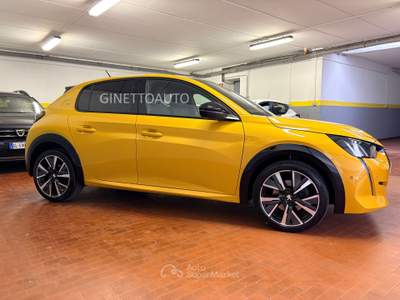 Peugeot 208 unico proprietario  12mesi di garanzia Giallo usata Sesto San Giovanni