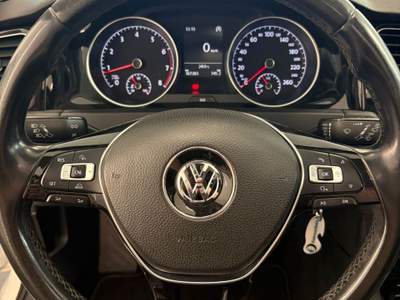 Volkswagen Golf BJ Auto propone in vendita GOLF 7 Bianco usata Pedrengo