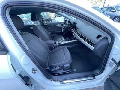 Audi A4 30 2.0 tdi mhev Business 136cv s-tronic Bianco usata Sarego
