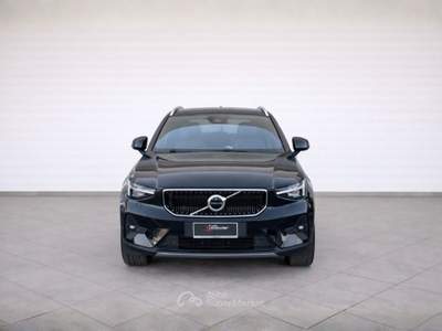Volvo XC40 B3 CORE AUTO Nero usata San Fior