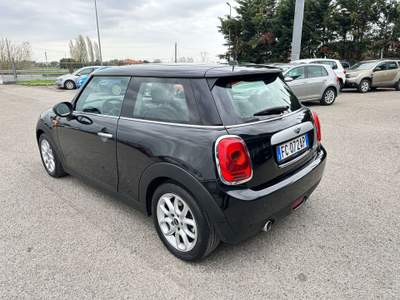 MINI 1.5 Cooper D Hype 5 Mini 1.5 Cooper D Business XL 3p Nero usata Rimini