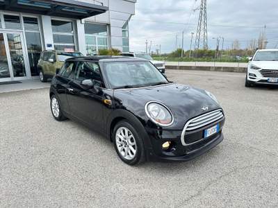 MINI 1.5 Cooper D Hype 5 Mini 1.5 Cooper D Business XL 3p Nero usata Rimini