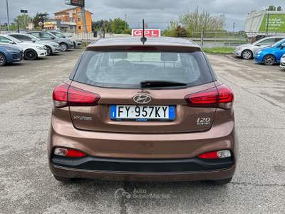 Hyundai i20 Hyundai i20 1.2 LPG Connectline ISG Marrone usata Rimini