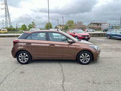 Hyundai i20 Hyundai i20 1.2 LPG Connectline ISG Marrone usata Rimini