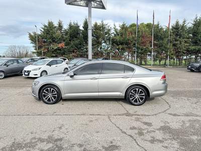 Volkswagen Passat Passat 1.6 TDI Business Line 120cv Grigio usata Rimini