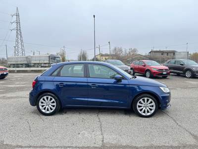 Audi A1 Audi A1 1.6 TDI Design Blu/Azzurro usata Rimini