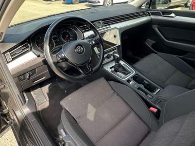 Volkswagen Passat Volkswagen Passat 2.0 TDI DSG Executive BlueMotion Tech Grigio usata Rimini