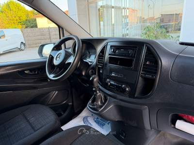 Mercedes-Benz Vito 111 CDI PC-SL Furgone Long Bianco usata Rovigo