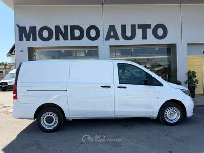Mercedes-Benz Vito 111 CDI PC-SL Furgone Long Bianco usata Rovigo