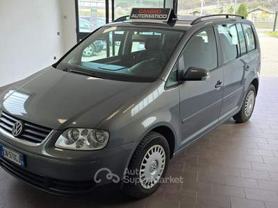 Volkswagen Touran 7 Posti DSG Unicoproprietario usata Villa di Tirano