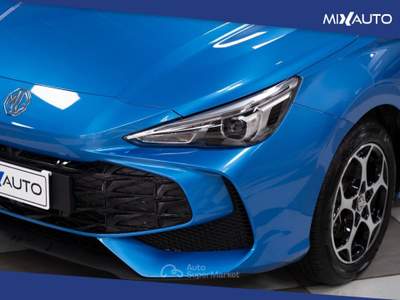 MG3 1.5 Comfort ICE Blu/Azzurro usata Latina