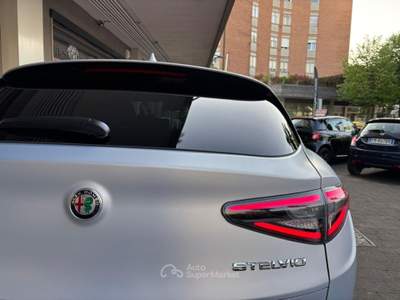 Alfa Romeo Stelvio Competizione Lilla usata Jesolo