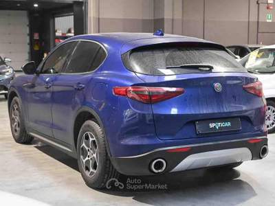 Alfa Romeo Stelvio 2.2 Turbodiesel 190 CV AT8 Q4 Business Blu/Azzurro usata Pianezza
