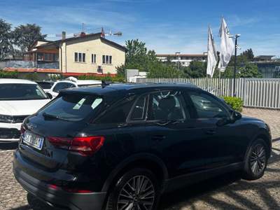 Audi Q3 35 TDI S tronic Business Nero usata Scandicci