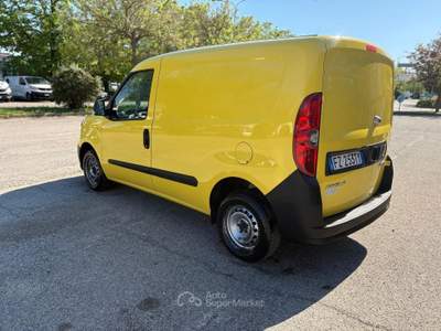Fiat Doblò 1.3 MJT 95CV CARGO Giallo usata Pesaro