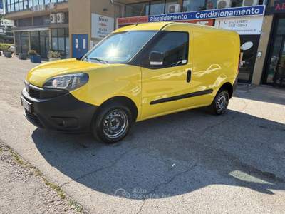 Fiat Doblò 1.3 MJT 95CV CARGO Giallo usata Pesaro