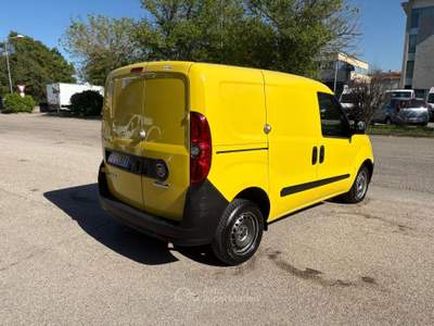Fiat Doblò 1.3 MJT 95CV CARGO Giallo usata Pesaro