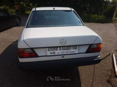 Mercedes-Benz Classe G Mercedes Classe E 124-250 D ANNO 1988 Bianco usata Casatisma