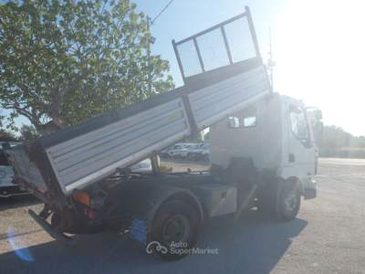 Renault Master midlum 100.18 ribaltabile trilaterale Bianco usata San Michele Salentino