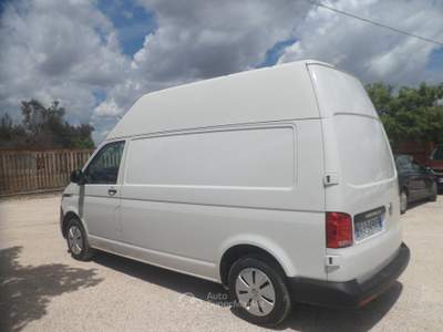 Volkswagen Transporter furgone maxi tetto alto Bianco usata San Michele Salentino