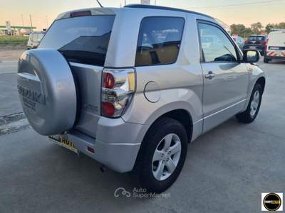 Suzuki Grand Vitara 3 porte Offroad Argento usata Casatisma