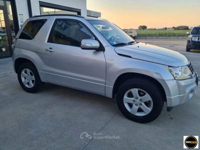 Suzuki Grand Vitara 3 porte Offroad Argento usata Casatisma