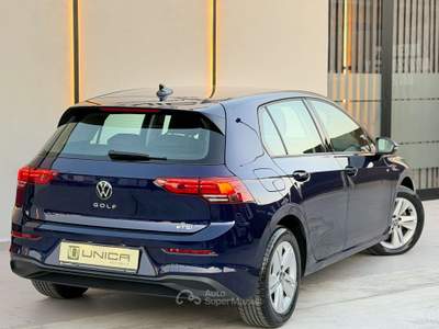 Volkswagen Golf 1.0 eTSI 110 CV EVO LIFE DSG Blu/Azzurro usata Pomigliano d'Arco