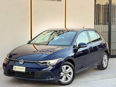 Volkswagen Golf 1.0 eTSI 110 CV EVO LIFE DSG Blu/Azzurro usata Pomigliano d'Arco