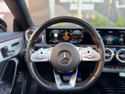 Mercedes-Benz CLA d 150cv AMG Premium plus TETTO ITALIANA Nero usata Pomigliano d'Arco