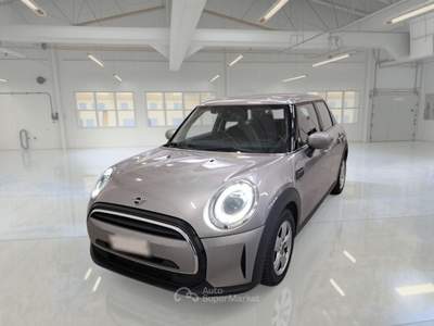 MINI Cooper MINI COOPER ESSENTIAL AUTO 5 PORTE BERLINA usata Casei Gerola