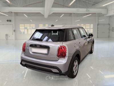 MINI Cooper MINI COOPER ESSENTIAL AUTO 5 PORTE BERLINA usata Casei Gerola