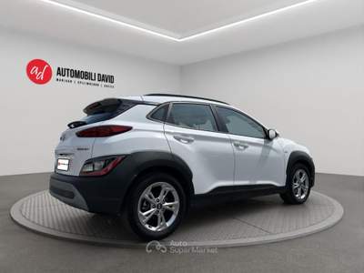 Hyundai Kona 1.0 T-GDI Hybrid 48V iMT XTech Bianco usata Maniago