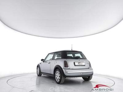 MINI Clubman 5 porte  1.4 tdi  - PER OPERATORI DEL SETTORE Grigio usata Corciano