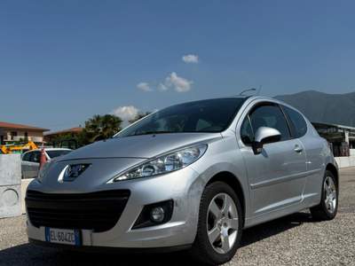 Peugeot 207 Peugeot 207 1.6 VTi 120CV Argento usata TELESE TERME