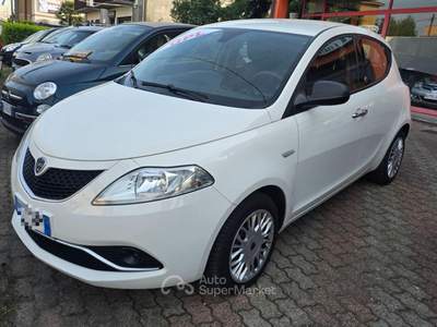 Lancia Ypsilon 1.2 69 CV 5 porte GPL Ecochic Elefantino Bianco usata Castiglione Olona