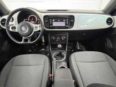 Volkswagen Maggiolino Maggiolino 1.2 tsi Design Bianco usata Fucecchio