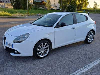 Alfa Romeo Giulietta Danni specchietto e carrozzeria usata Ladispoli