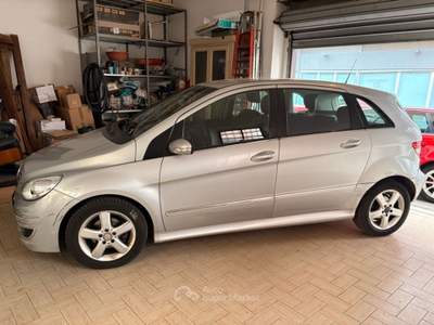 Mercedes-Benz Classe B B Argento usata Pavia