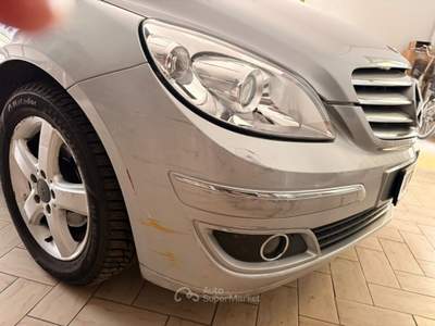 Mercedes-Benz Classe B B Argento usata Pavia