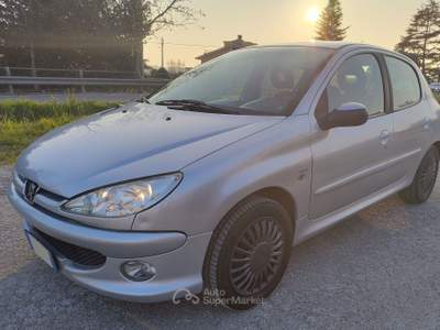 Peugeot 206 Peugeot 206-1.6 con 5 Porte-Impianto a Metano Argento usata OSIMO