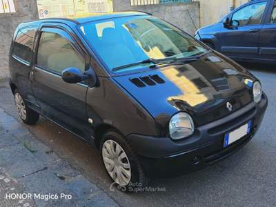 Renault Twingo totalmente tagliandata nessunn lavoro da fare anche revisionata Nero usata Messina