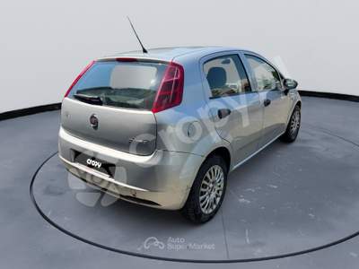 Fiat Grande Punto Consuma un po’ di olio usata Castellamonte