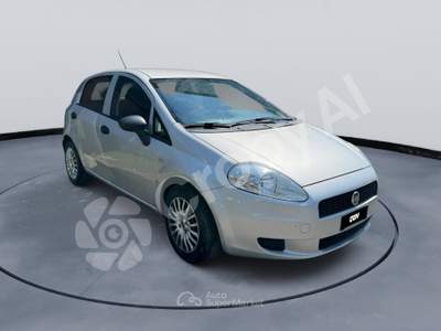 Fiat Grande Punto Consuma un po’ di olio usata Castellamonte
