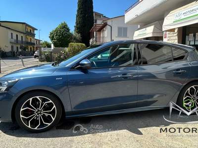 Ford Focus ST-LINE Blu/Azzurro usata Campi Bisenzio