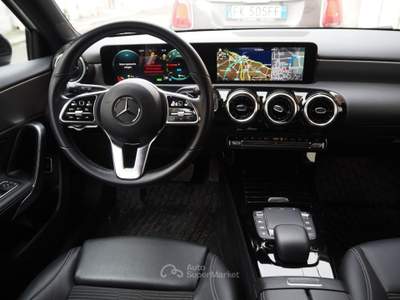 Mercedes-Benz Classe A e hybrid EQ Sport Bianco usata Bari
