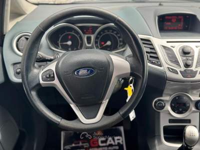 Ford Fiesta 5 porte Titanium Nero usata Giugliano in Campania